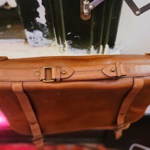 Leather messenger bag